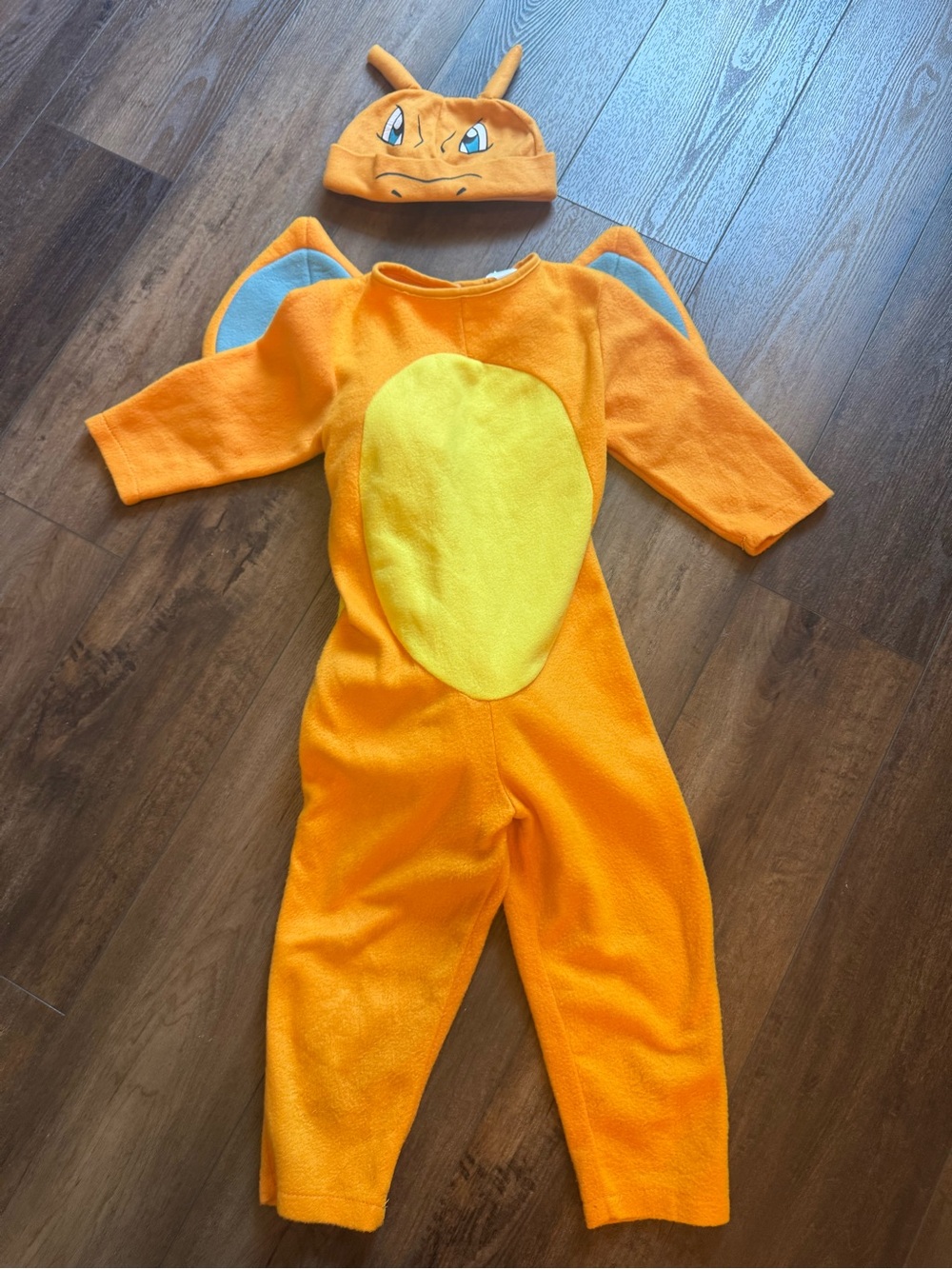 Kids Pokemon Charizard one piece costume size small with hat and tail